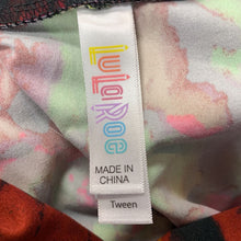 Load image into Gallery viewer, Patterned Leggings
