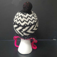 Load image into Gallery viewer, Girls Knit Winter Hat
