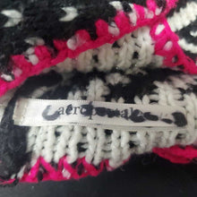 Load image into Gallery viewer, Girls Knit Winter Hat
