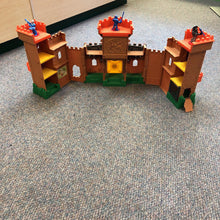 Load image into Gallery viewer, Medieval Eagle Talon Castle w/Figures Battery Operated
