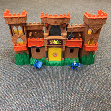 Load image into Gallery viewer, Medieval Eagle Talon Castle w/Figures Battery Operated

