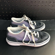 Load image into Gallery viewer, Girls Shoes
