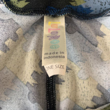 Load image into Gallery viewer, Puzzle Piece Leggings

