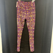 Load image into Gallery viewer, Patterned Leggings
