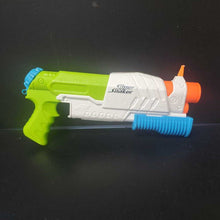 Load image into Gallery viewer, Super Soaker Scatter Blast Water Gun
