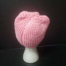 Load image into Gallery viewer, Girls knit Heart Hat
