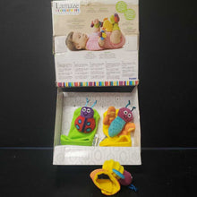 Load image into Gallery viewer, Gardenbug Foot Finder &amp; Wrist Rattle Set
