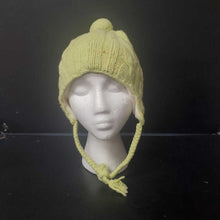 Load image into Gallery viewer, Girls Sequin Winter Hat
