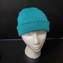 Load image into Gallery viewer, Girls Sparkly Winter Hat
