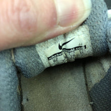 Load image into Gallery viewer, Girls Sneakers
