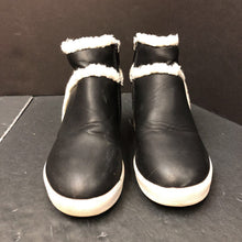 Load image into Gallery viewer, Girls Furry Ankle Boots
