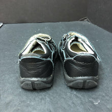 Load image into Gallery viewer, Boys Velcro Shoes (Leuna)
