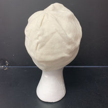 Load image into Gallery viewer, Girls Flower Winter Hat
