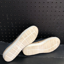 Load image into Gallery viewer, Girls Shoes
