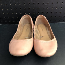 Load image into Gallery viewer, Girls Flats
