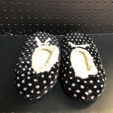 Load image into Gallery viewer, Girls Polka Dot Slippers
