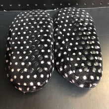 Load image into Gallery viewer, Girls Polka Dot Slippers
