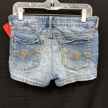 Load image into Gallery viewer, denim shorts
