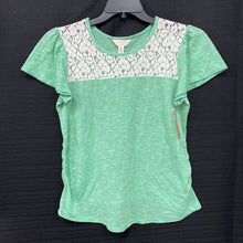 Load image into Gallery viewer, Lace top
