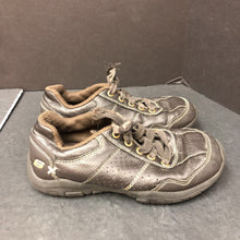 Load image into Gallery viewer, Boys Lace Up Shoes
