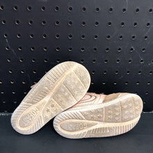 Load image into Gallery viewer, Girls Velcro Sneakers
