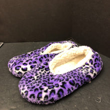 Load image into Gallery viewer, Women's Animal Print Slippers
