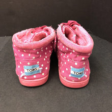 Load image into Gallery viewer, Girls Polka Dot Lined Shoes
