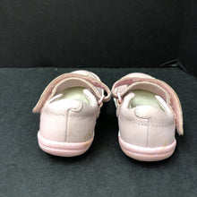 Load image into Gallery viewer, Girls Flower Shoes

