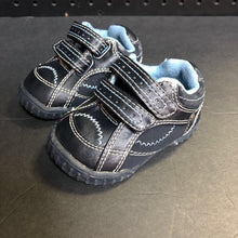 Load image into Gallery viewer, Boys Velcro Shoes
