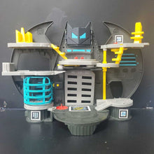 Load image into Gallery viewer, Imaginext Super Friends Batcave Playset
