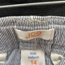 Load image into Gallery viewer, Striped Cargo Shorts
