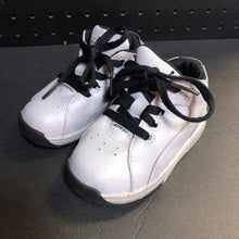 Load image into Gallery viewer, Boys Jordan Old School Sneakers
