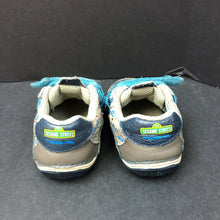 Load image into Gallery viewer, Boys Cookie Monster Shoes
