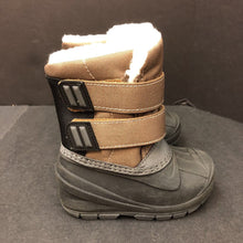 Load image into Gallery viewer, Boys Snow Boots (NEW)
