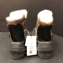 Load image into Gallery viewer, Boys Snow Boots (NEW)
