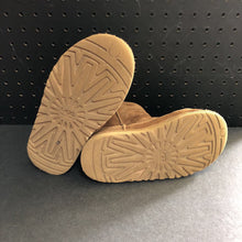 Load image into Gallery viewer, Girls Winter Boots
