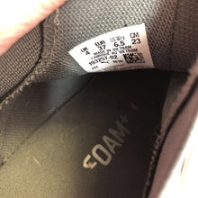 Load image into Gallery viewer, Girls Sneakers
