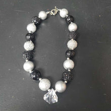 Load image into Gallery viewer, Sparkly Beaded Necklace
