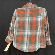 Load image into Gallery viewer, Plaid Button Down Shirt
