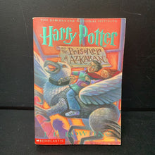 Load image into Gallery viewer, Harry Potter and the Prisoner of Azkaban (J.K. Rowling) -series paperback
