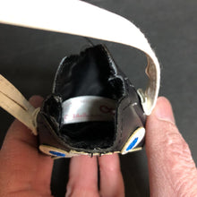 Load image into Gallery viewer, Dog Purse for 18&quot; Doll
