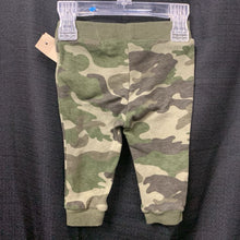 Load image into Gallery viewer, Camo Pants
