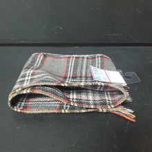 Load image into Gallery viewer, Plaid Scarf for 18&quot; Doll
