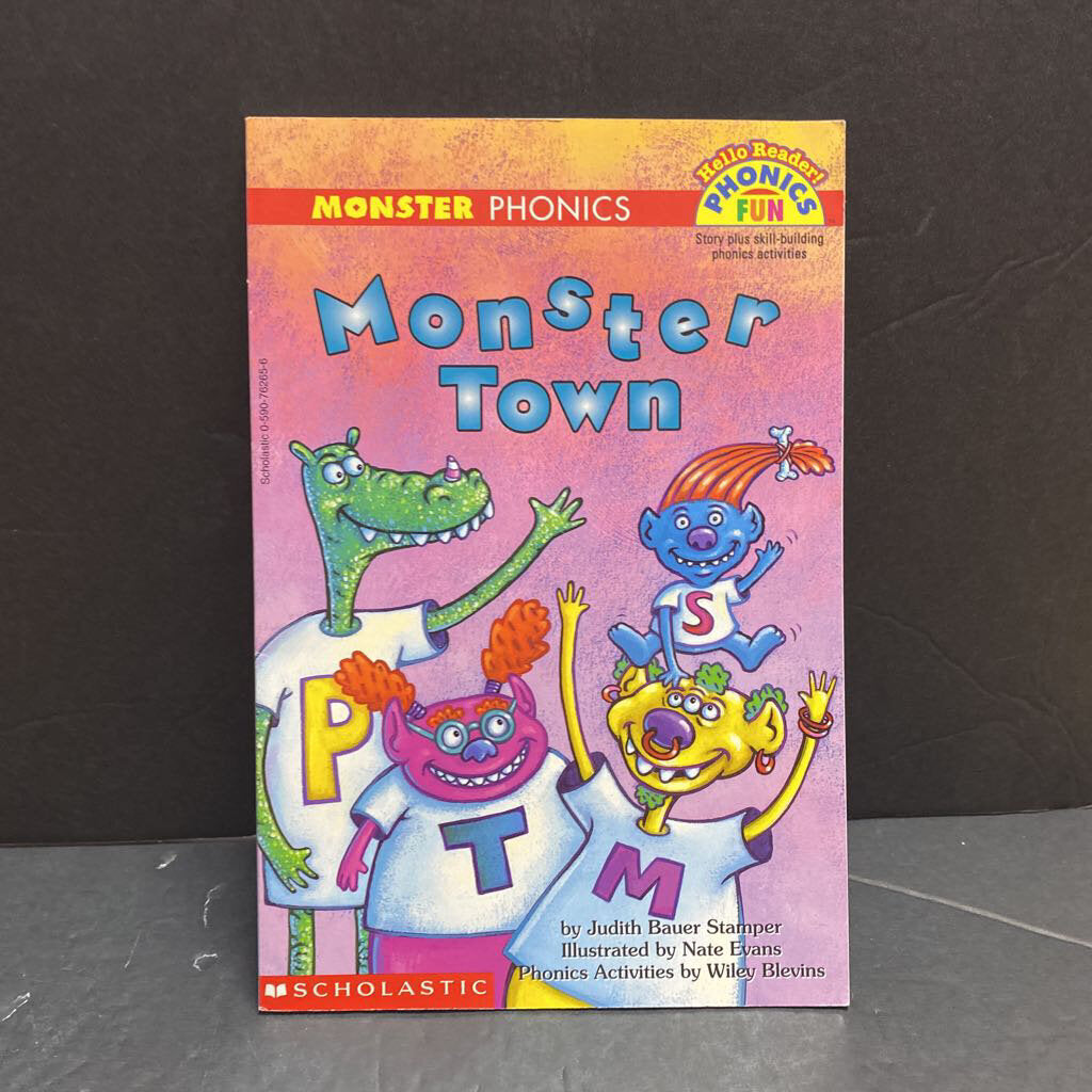 Monster Town (Hello Reader Phonics Fun) -reader