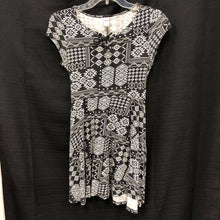 Load image into Gallery viewer, Geometric pattern dress
