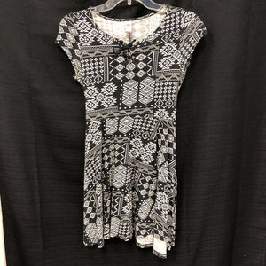 Geometric pattern dress