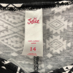Geometric pattern dress