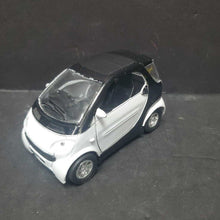 Load image into Gallery viewer, Pull &amp; Go City Car
