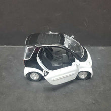 Load image into Gallery viewer, Pull &amp; Go City Car
