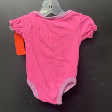 Load image into Gallery viewer, &quot;lil&#39; cupcake&quot; Onesie (Lullababy)
